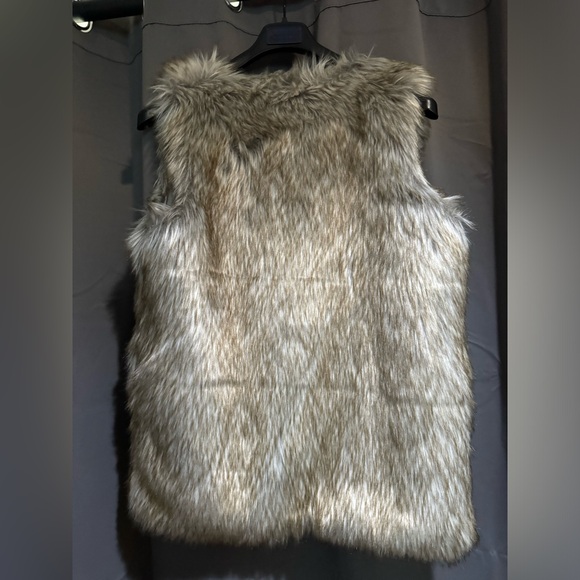 RACHEL Zoe Faux fur vest - Picture 4 of 4